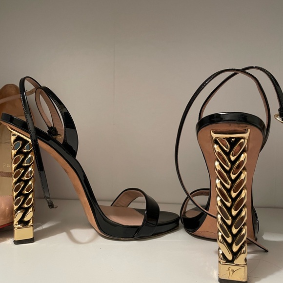 Giuseppe Zanotti Black Patent Leather Heels